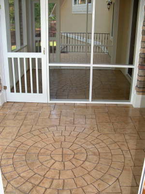 Cobblestone Centerpiece